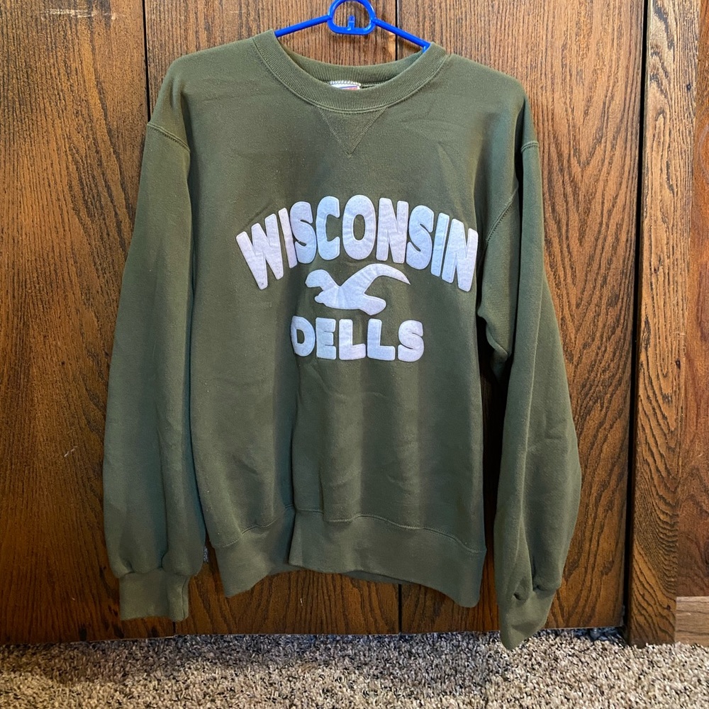 wisconsin dells crewneck